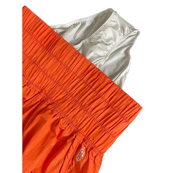 Free People Movement Way Home Shorts Orange Small Lined Workout Gym Running - Picture 9 of 11